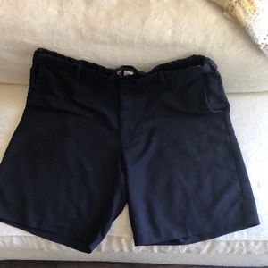 Men’s Chaps shorts .size 36 Blue